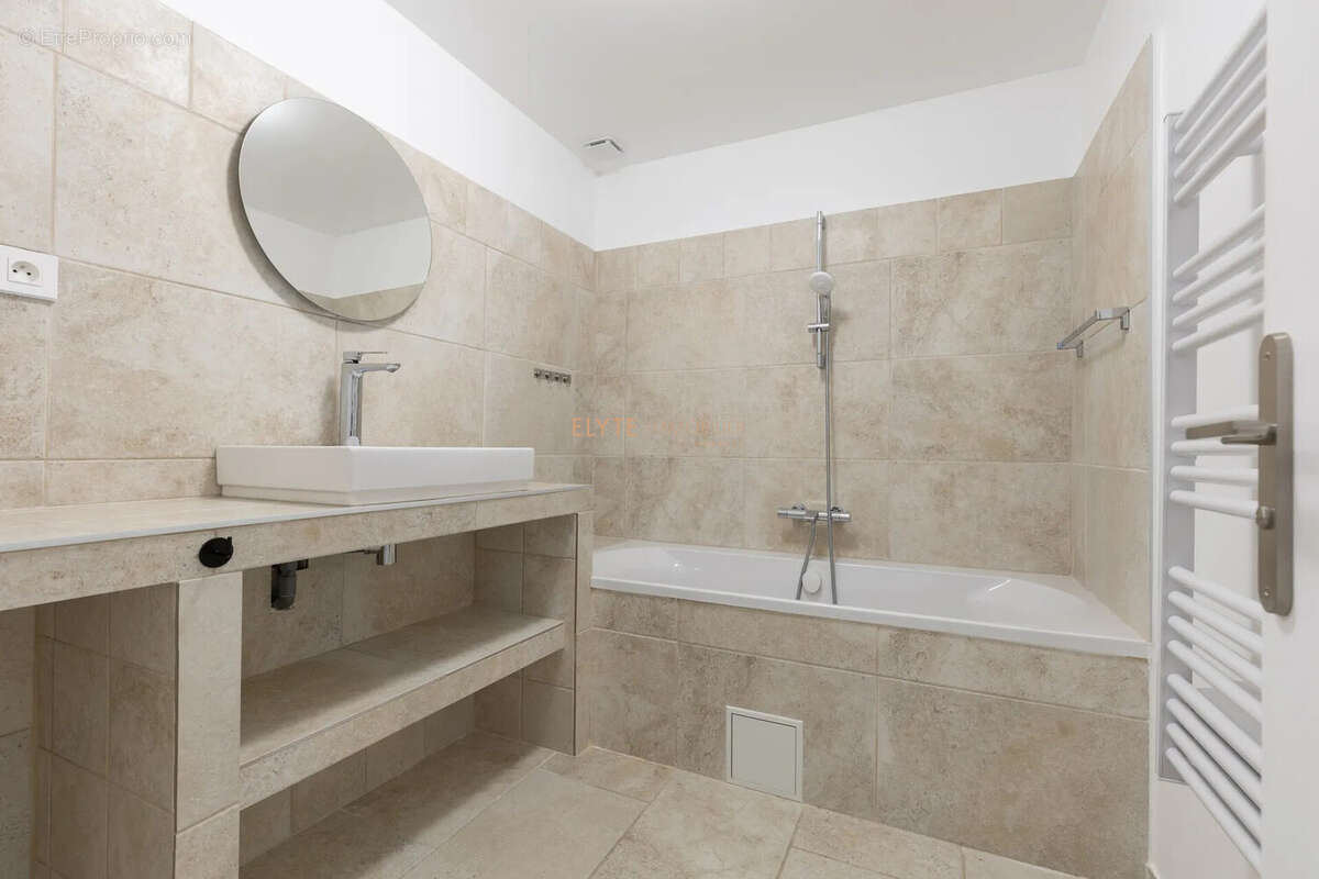 Appartement à EYGUIERES