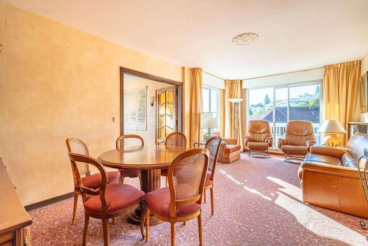 Appartement à SEVRES