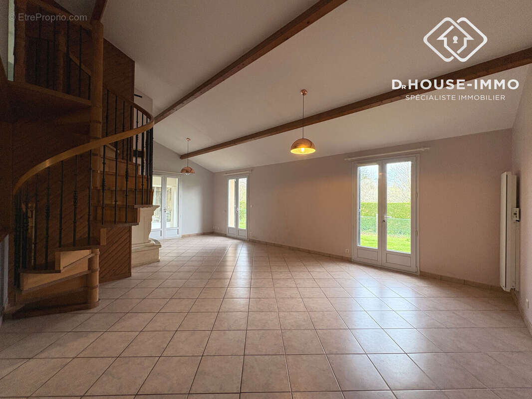 Maison à SAINT-ESTEPHE