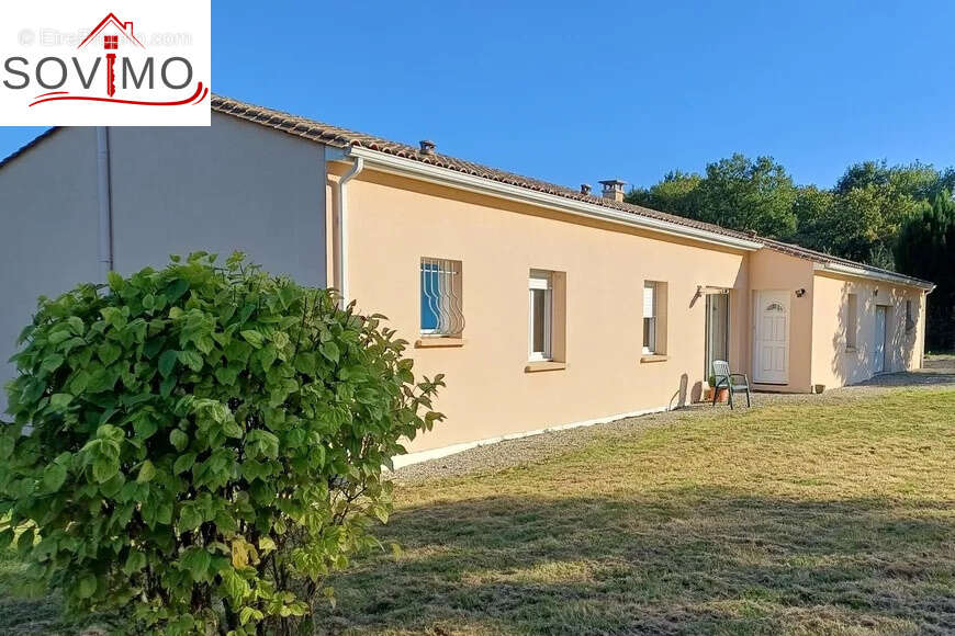 Maison à BENEST