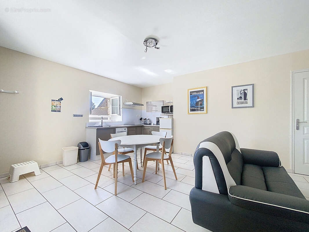 Maison à SORTOSVILLE-EN-BEAUMONT