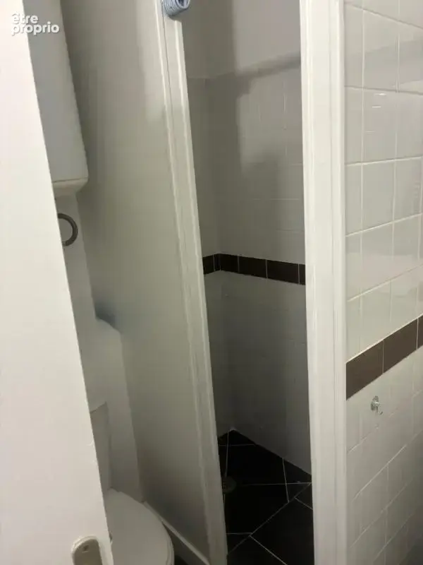 GRAVIGNY - 27930 - Studio RDC - Résidence sécurisée - 24 m2 - 52000  HAI - photo 5