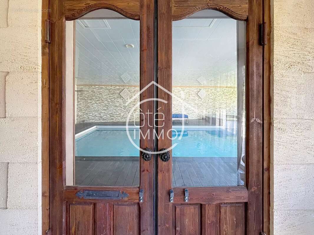 Maison à MONTPEYROUX