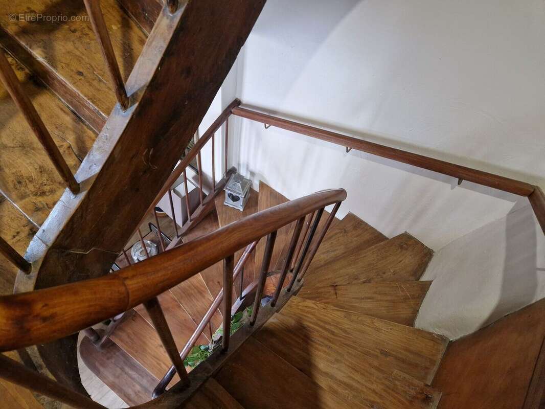 Escalier - Maison à TREMOLAT