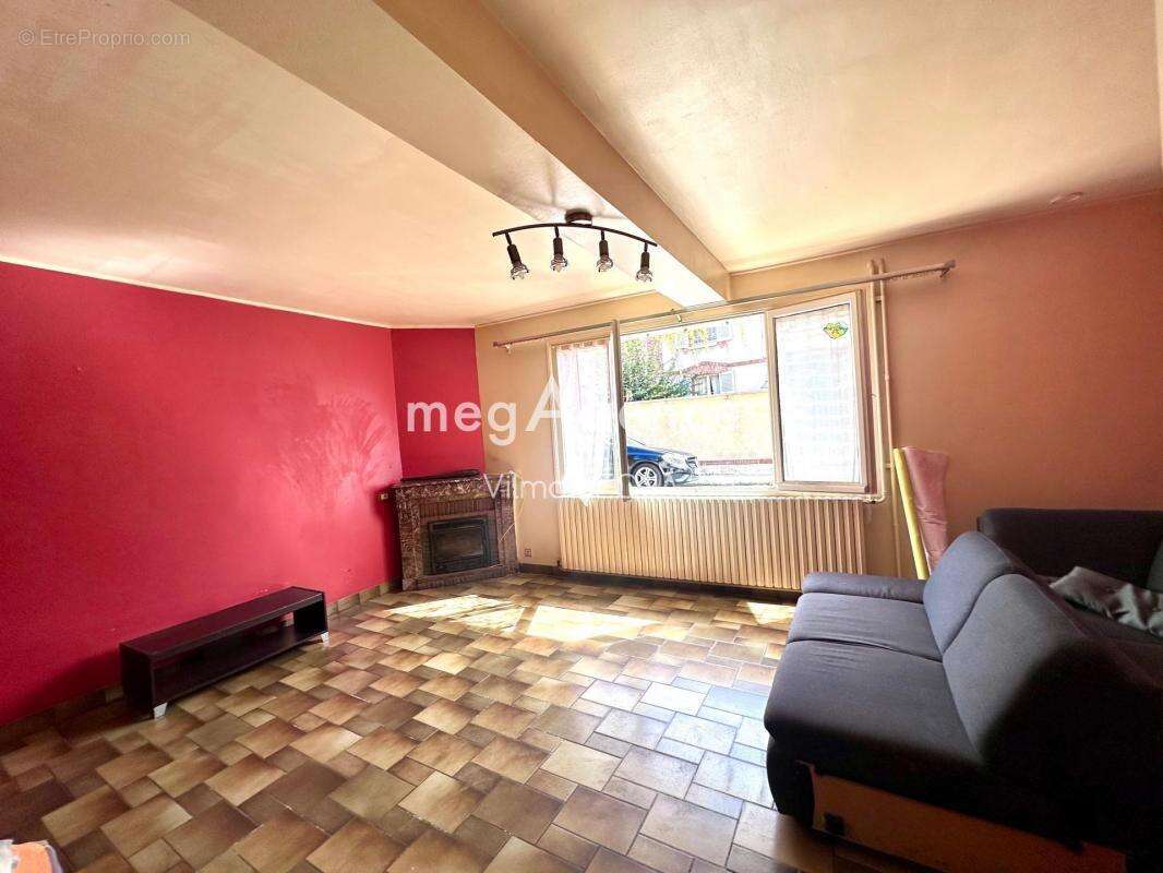 Maison à PONT-SUR-YONNE