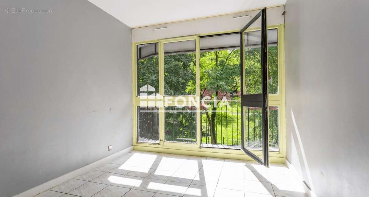 Appartement à GRIGNY