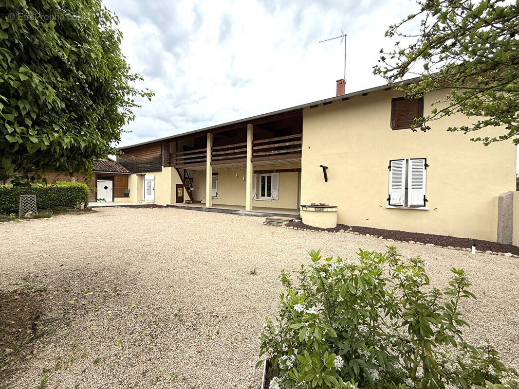 Maison à CONFRANCON