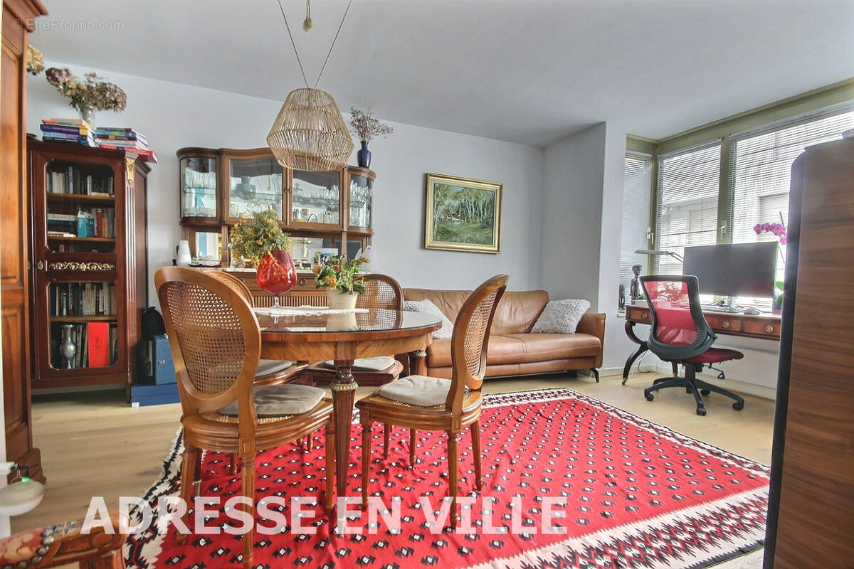 Appartement à LEVALLOIS-PERRET