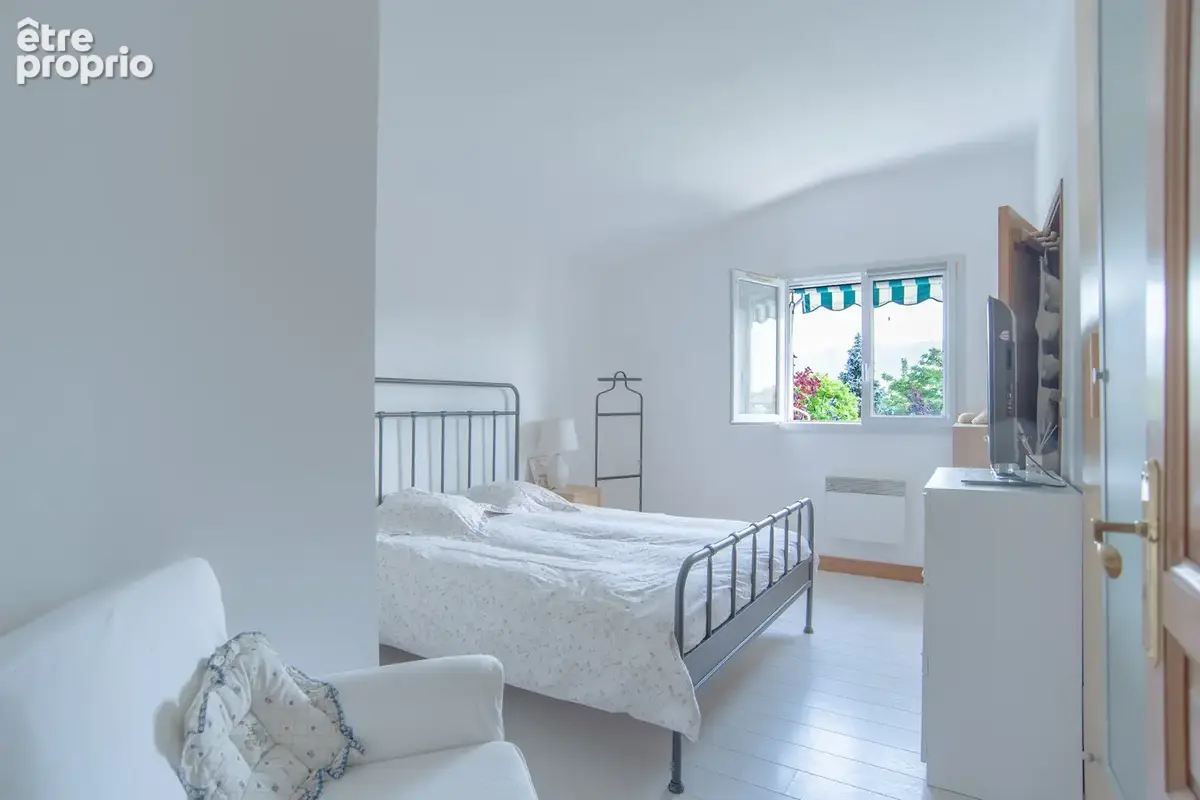 Maison Vue Trois Couronnes - photo 4