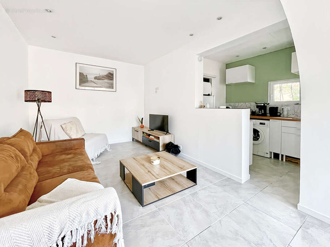 Appartement à SAUSSET-LES-PINS