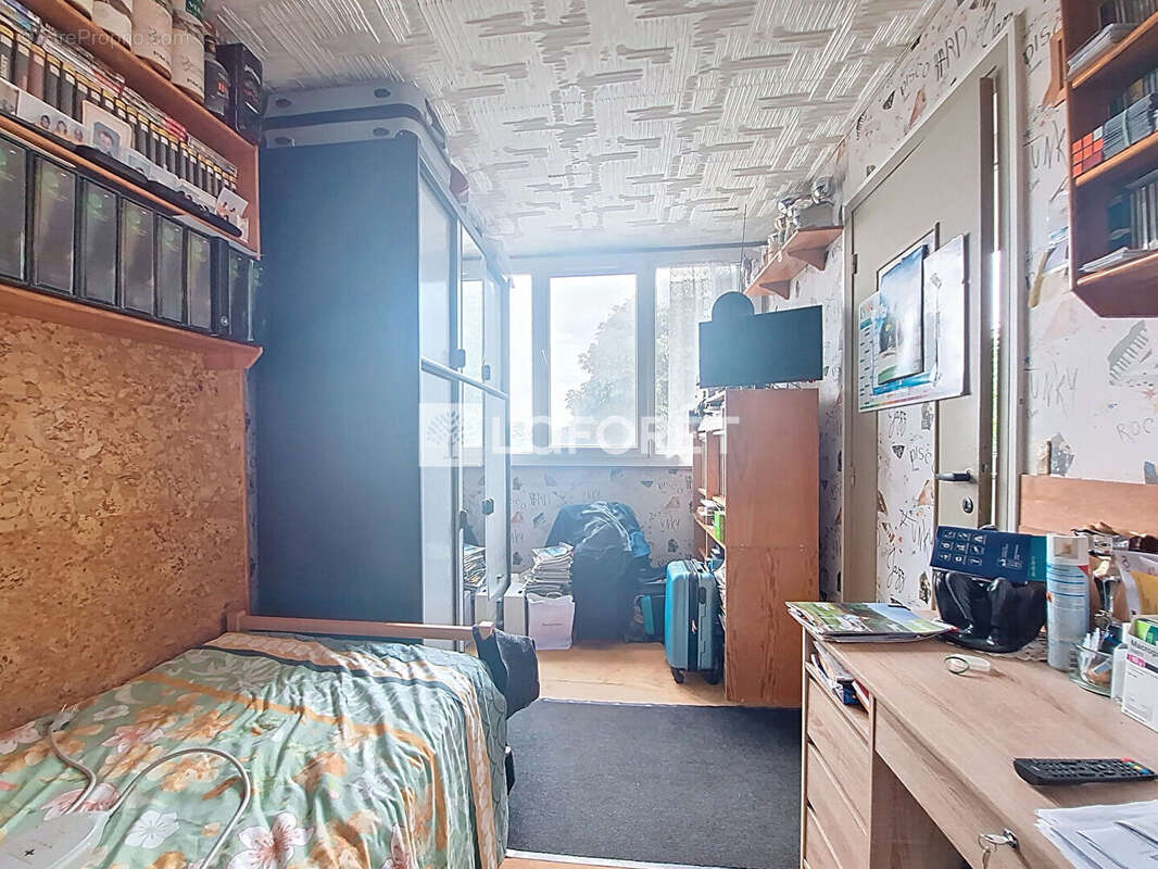 Appartement à VERNEUIL-SUR-SEINE