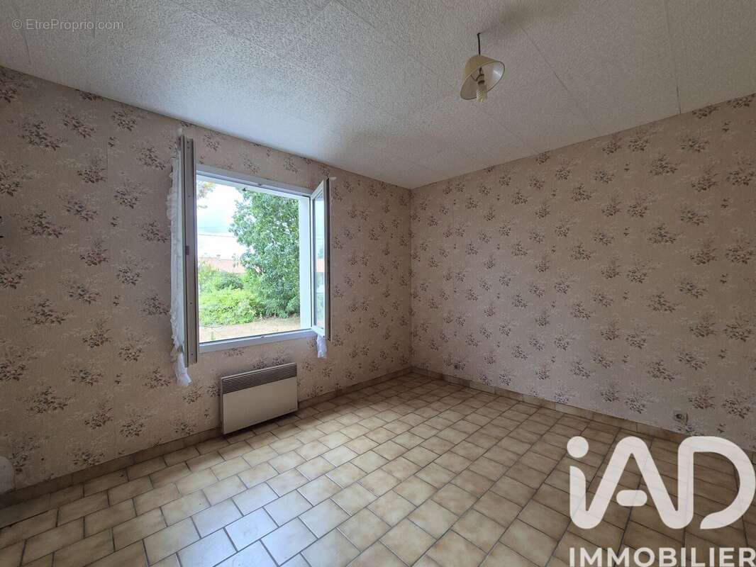 Photo 9 - Maison à SAINT-LEGER-DE-MONTBRUN