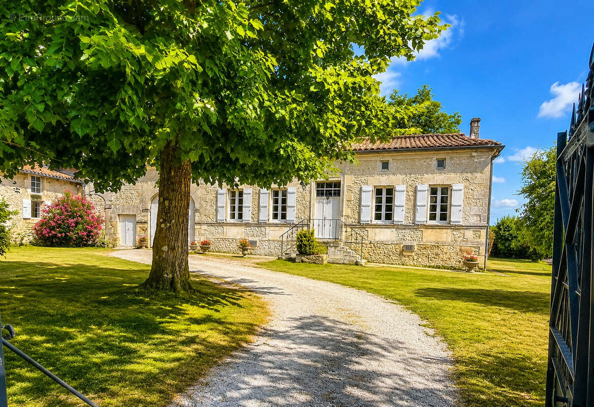 Maison à SAINT-MARTIAL