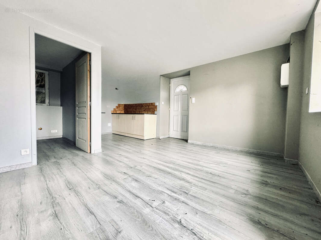 Appartement à SAINT-HILAIRE-PEYROUX