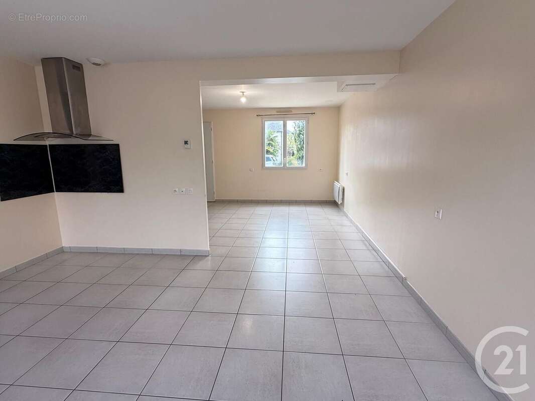 Maison à BOUCHEMAINE