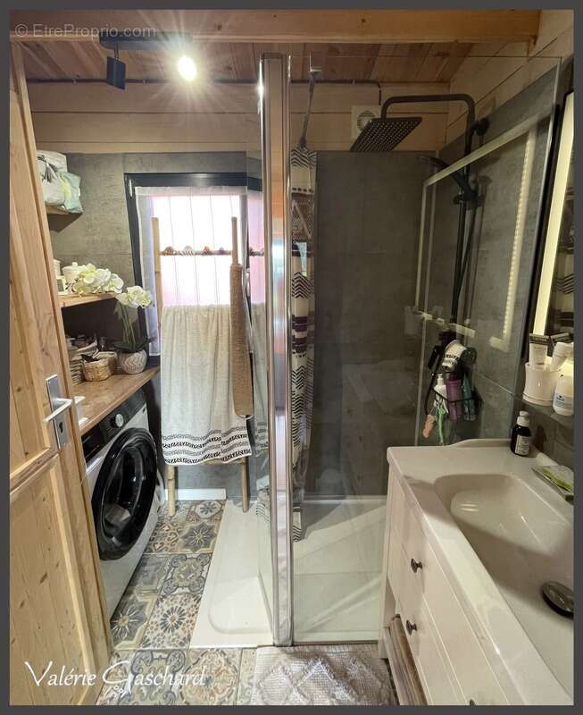 Maison à SAINT-SEURIN-SUR-L'ISLE