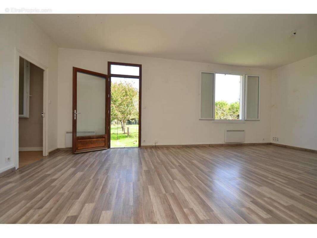 Maison à MONTPON-MENESTEROL