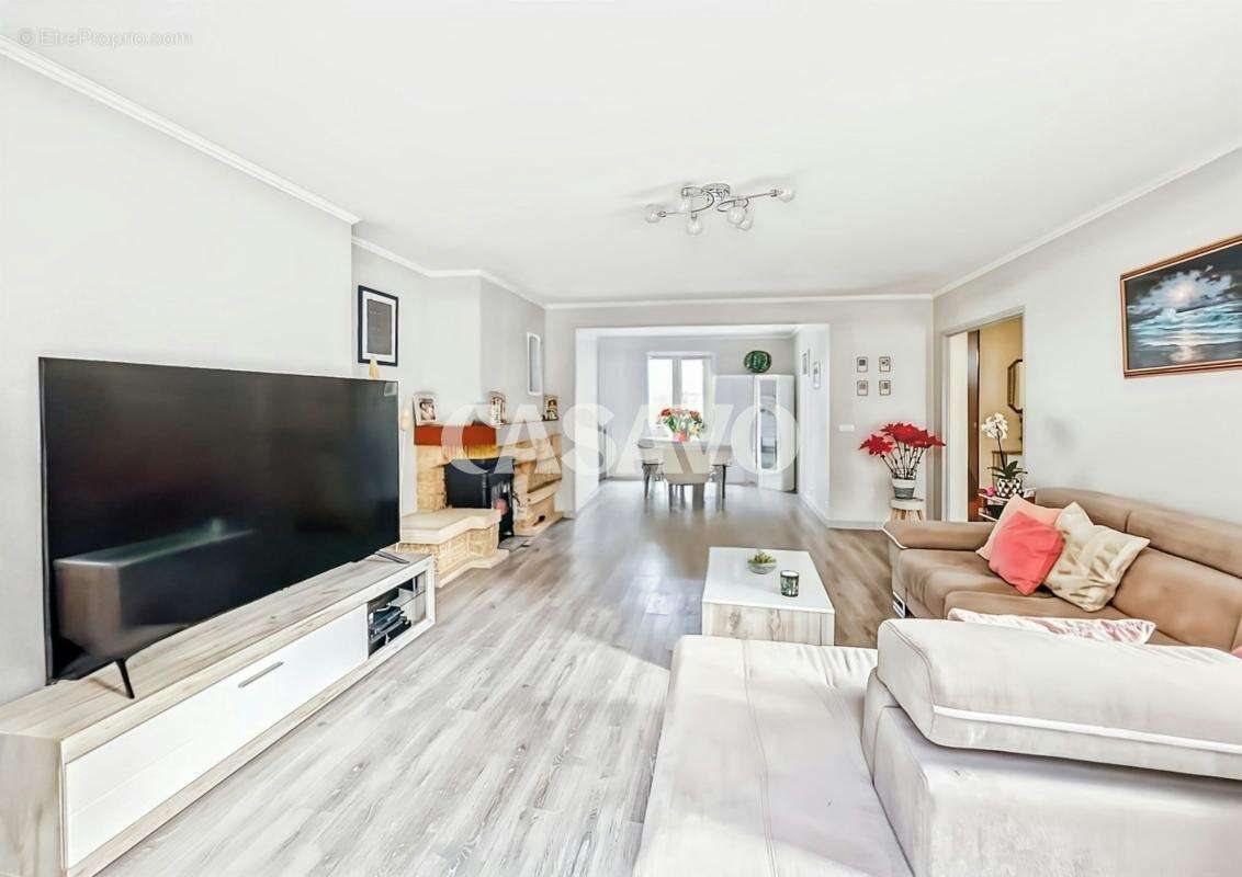 Vente Maison 8 pièces de 145m² - 77450 Montry - photo 5