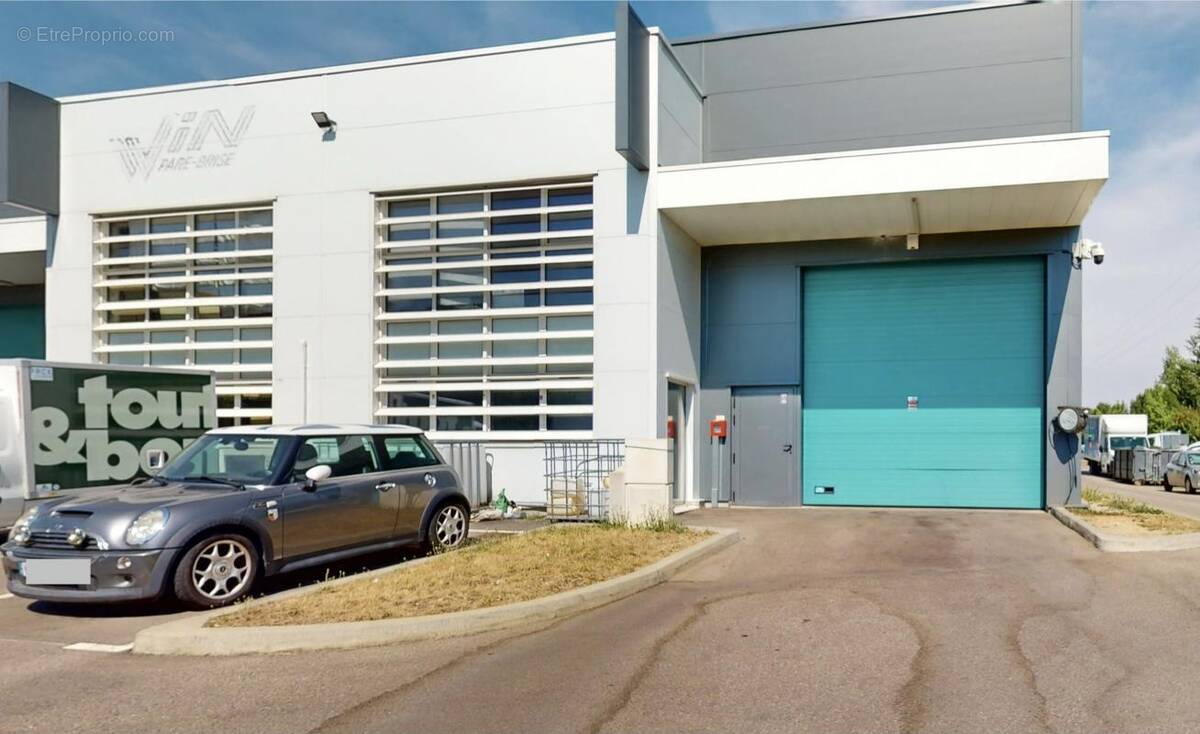 Commerce à FEYZIN