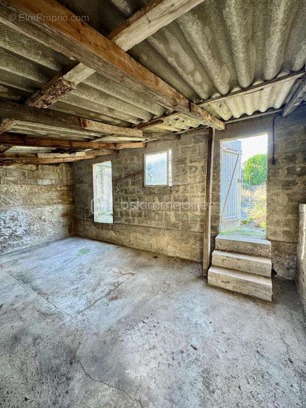 Maison à NARBEFONTAINE