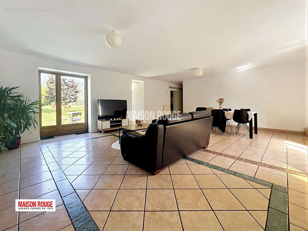 Maison à ROZ-SUR-COUESNON