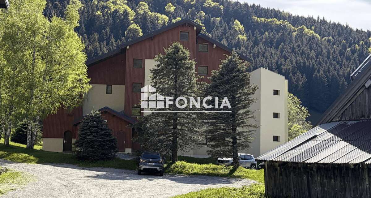 Appartement à LA MORTE