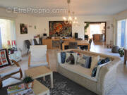 Maison à LA ROCHEBEAUCOURT-ET-ARGENTINE