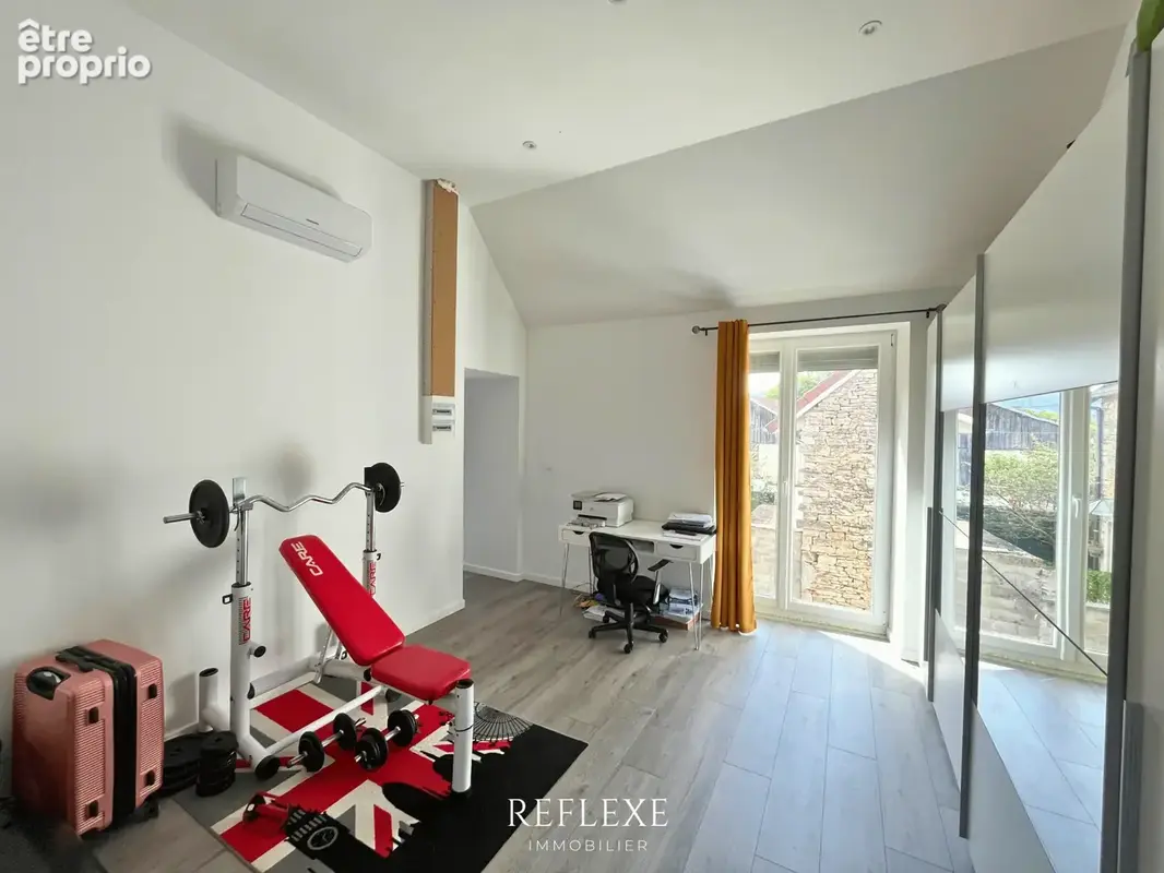 Maison en pierre 124 m2 entièrement rénovée — Chouzelot (25440) - photo 10