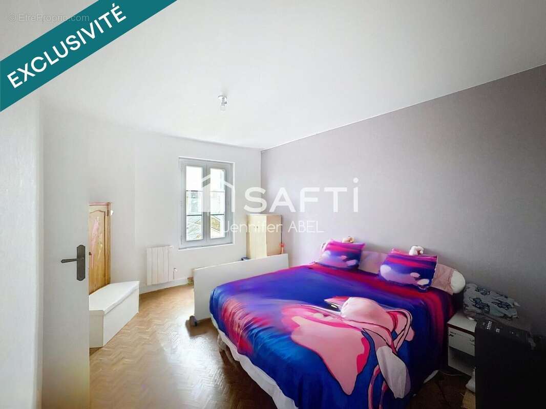 Photo 7 - Appartement à NUEIL-LES-AUBIERS