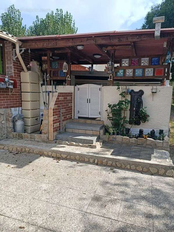 Maison à MAURECOURT