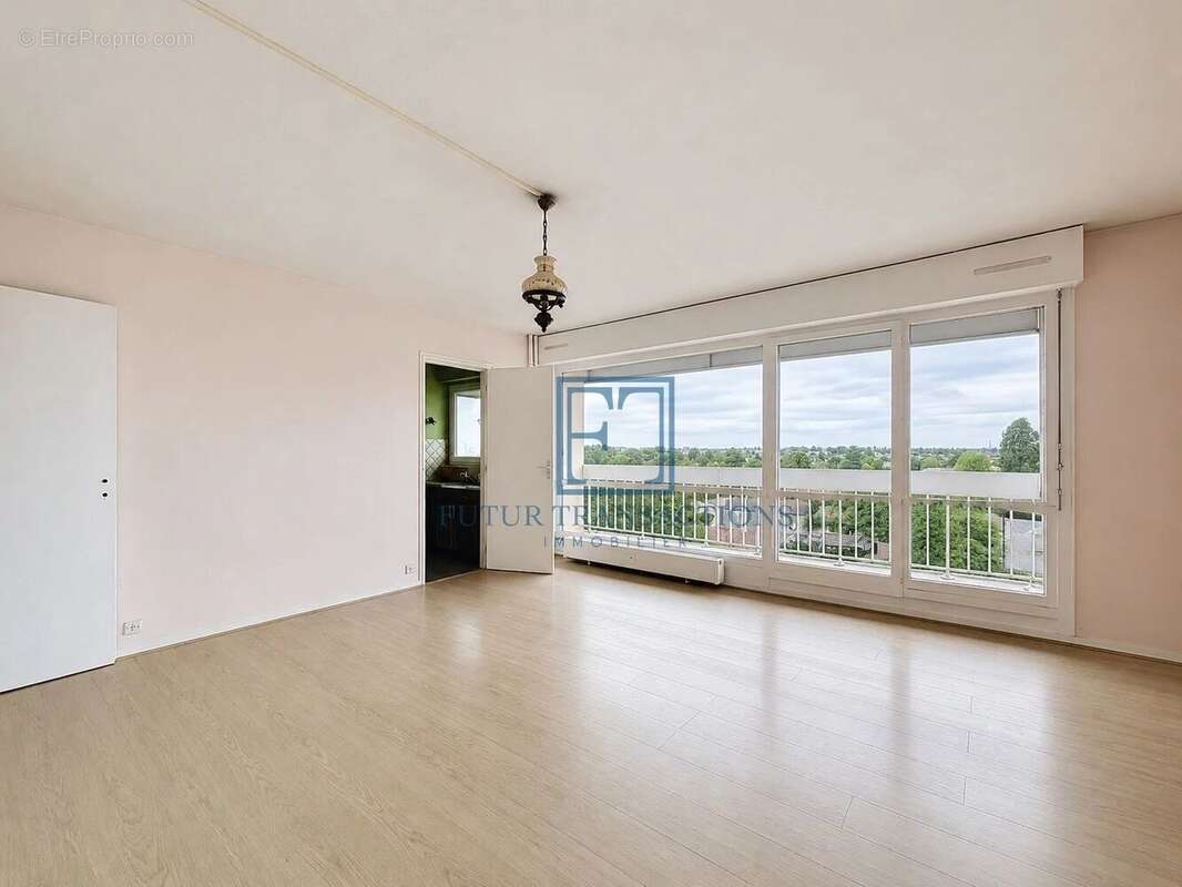 Appartement à ELANCOURT