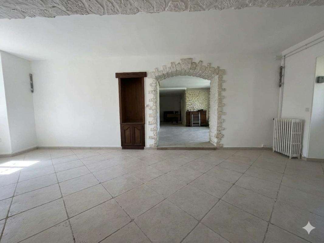 Maison à SACLAS