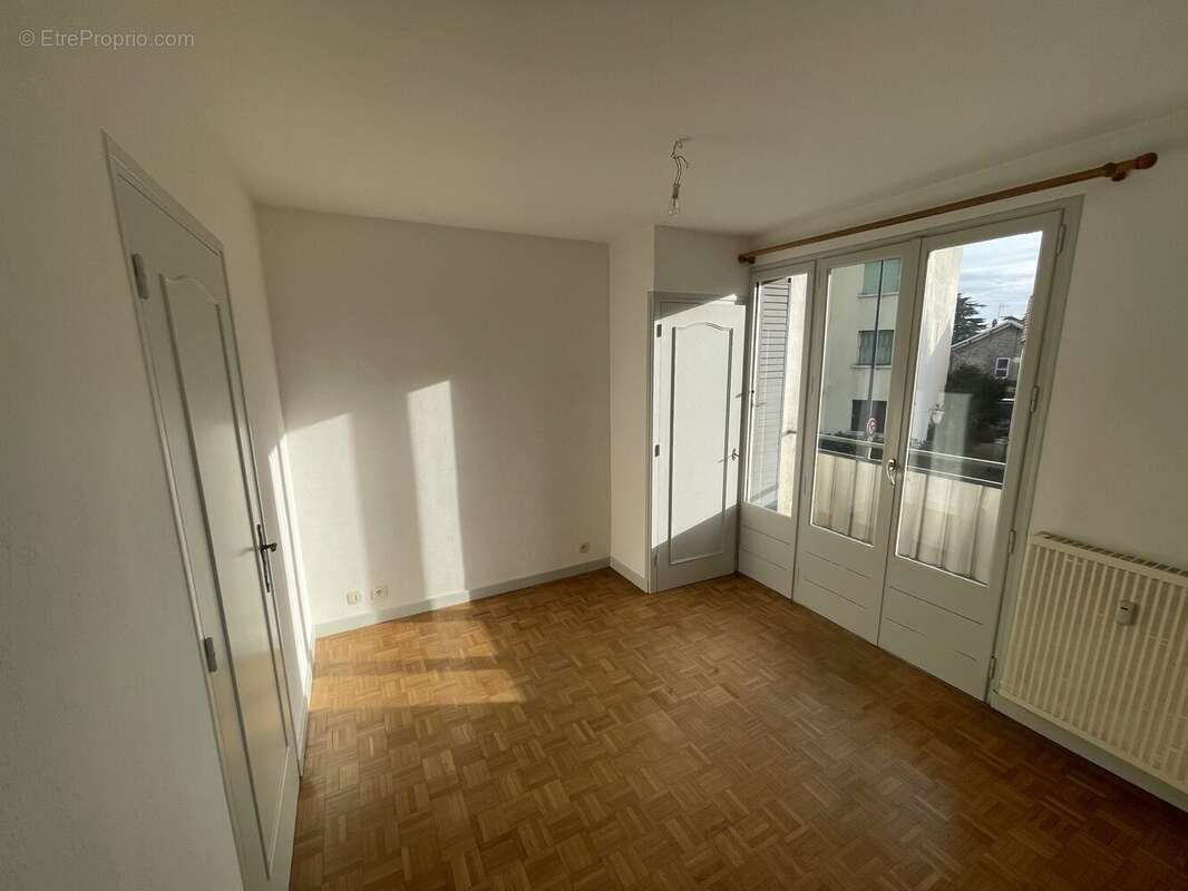 Appartement à ROMANS-SUR-ISERE