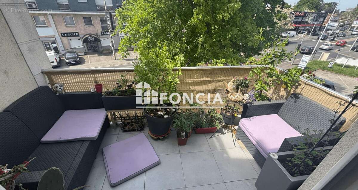 Appartement à SAINTE-GENEVIEVE-DES-BOIS