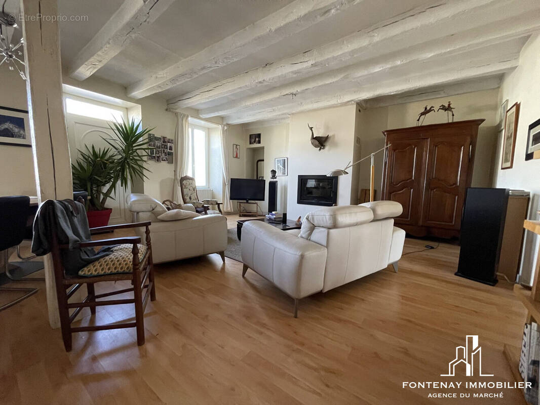 Maison à FONTENAY-LE-COMTE