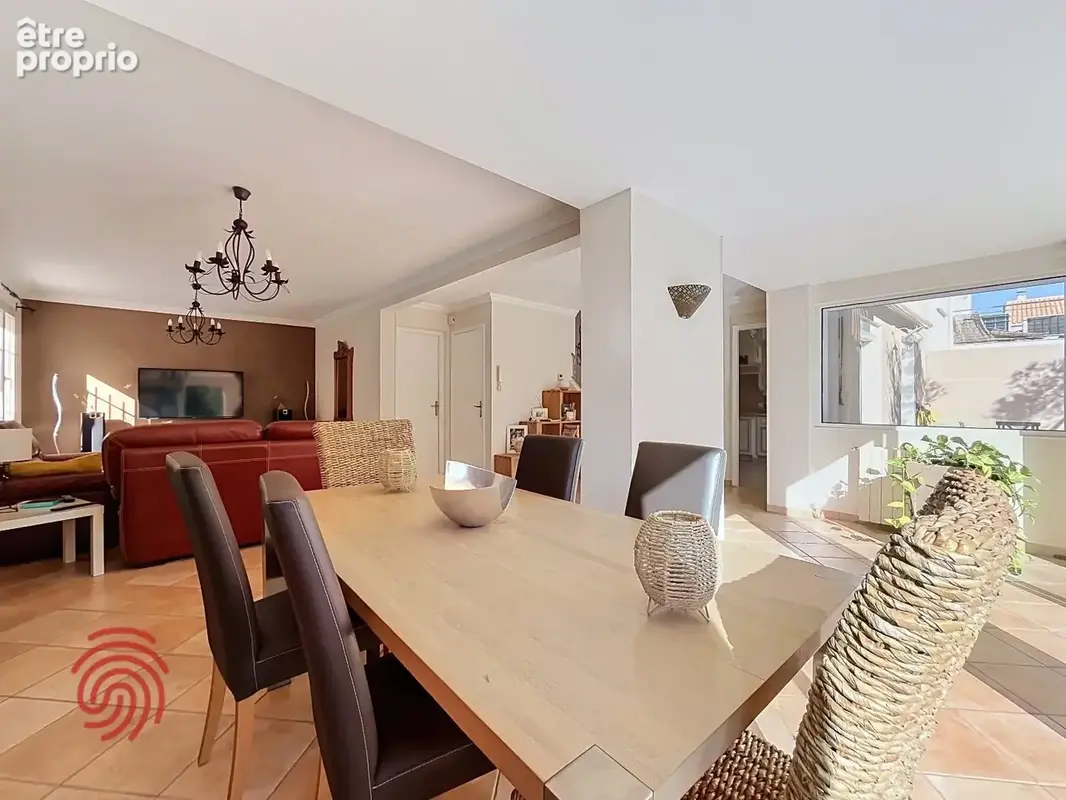 Magnifique maison familiale de 190 m² avec piscine - photo 4