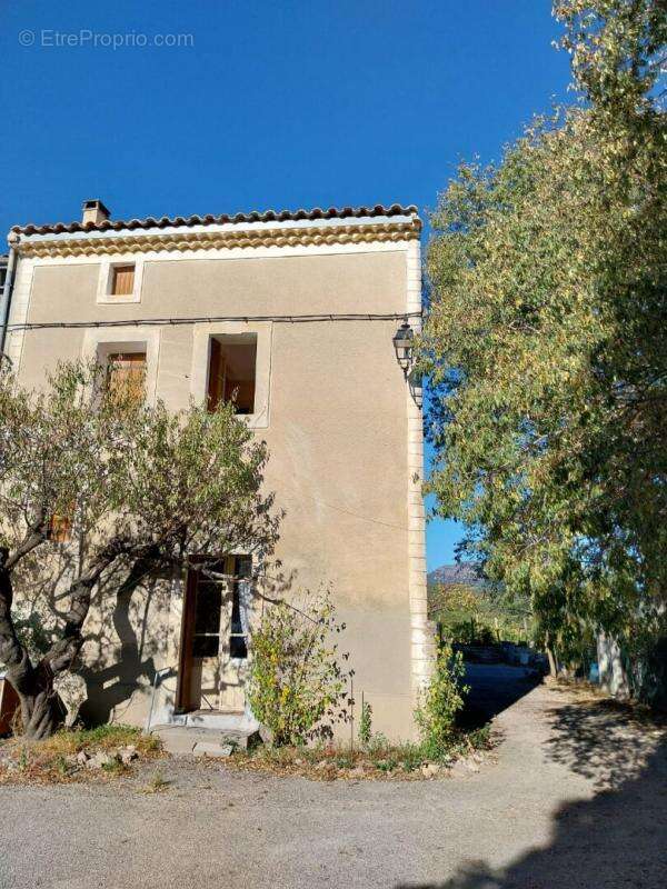 Maison à SAINT-GUIRAUD