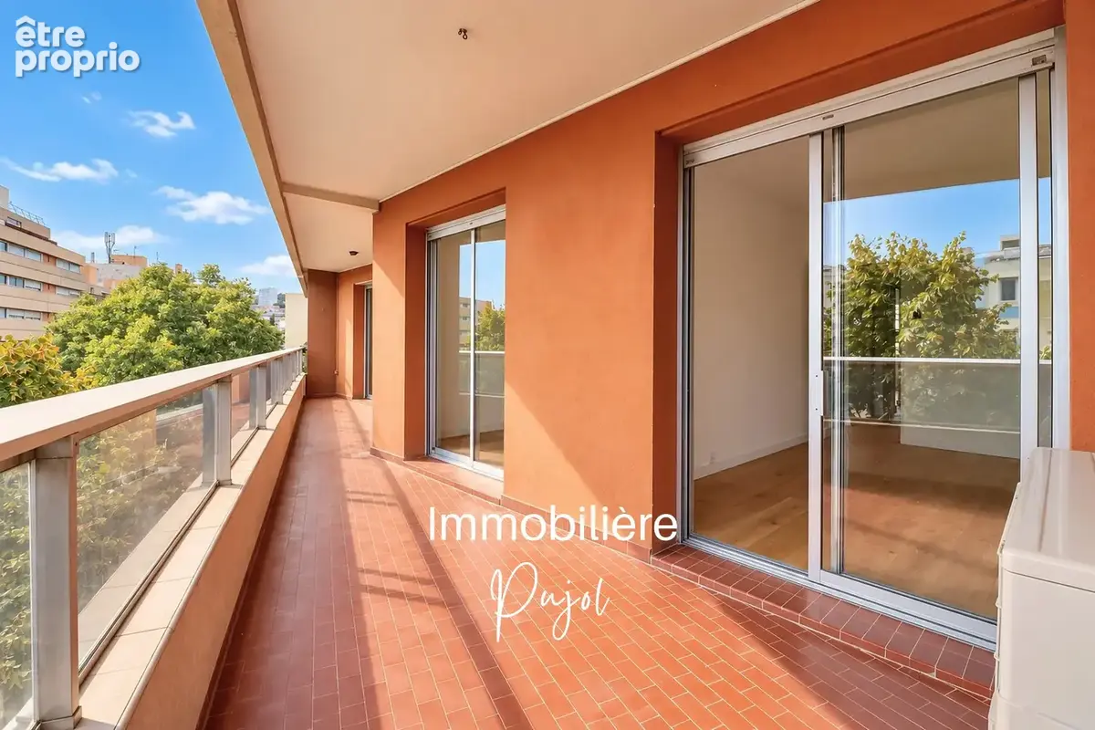 Appartement à MARSEILLE-8E