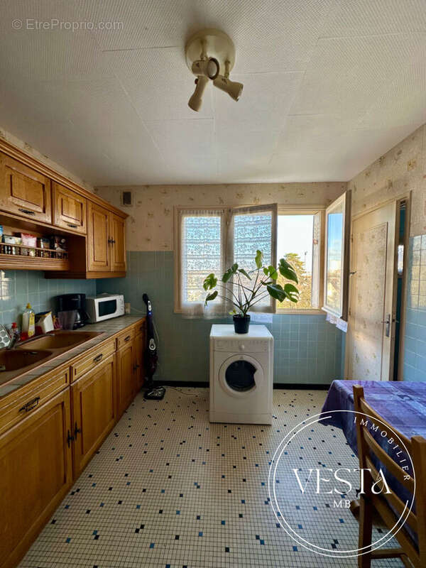 Appartement à CHENOVE