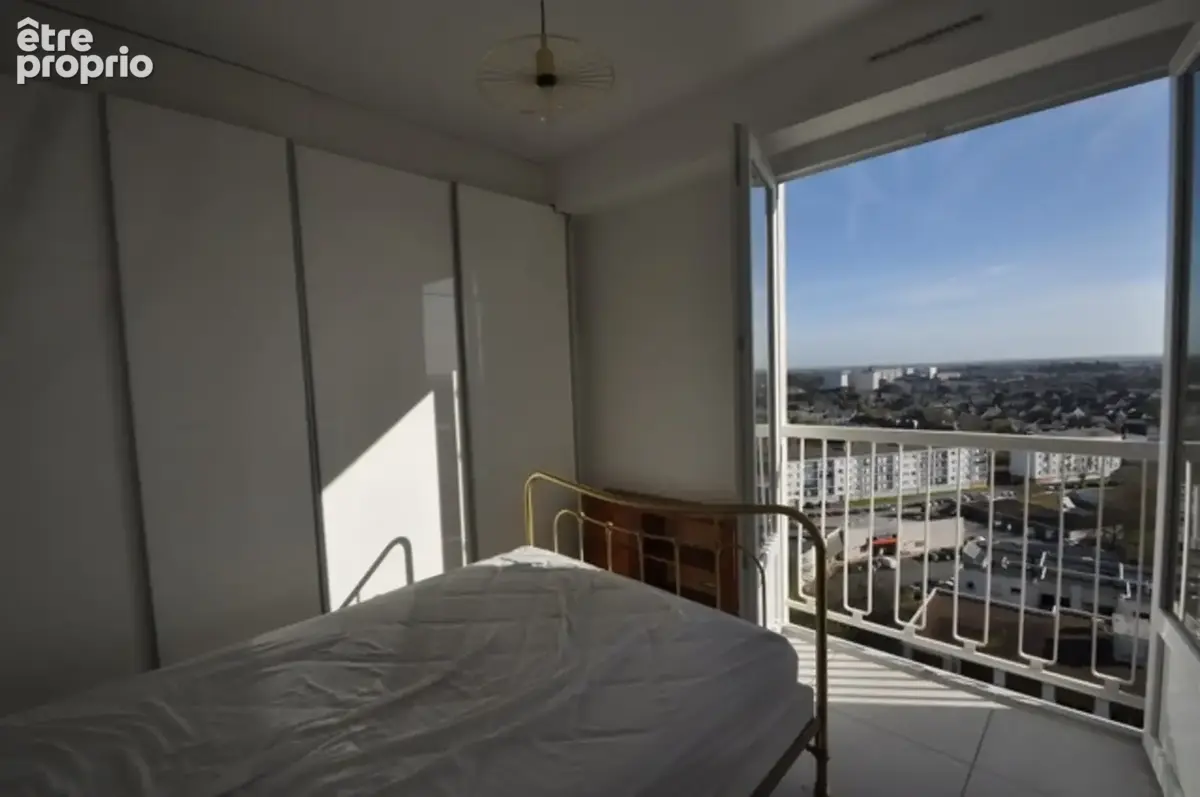 Appartement à vendre 3 pièces ANGERS (49), grand appartement + cave et garage - photo 6