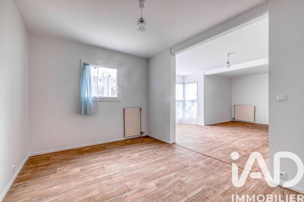Photo 1 - Appartement à NOISIEL