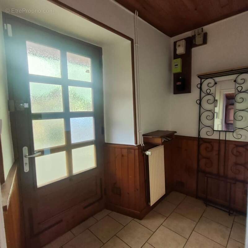 Maison à LA BATIE-MONTGASCON