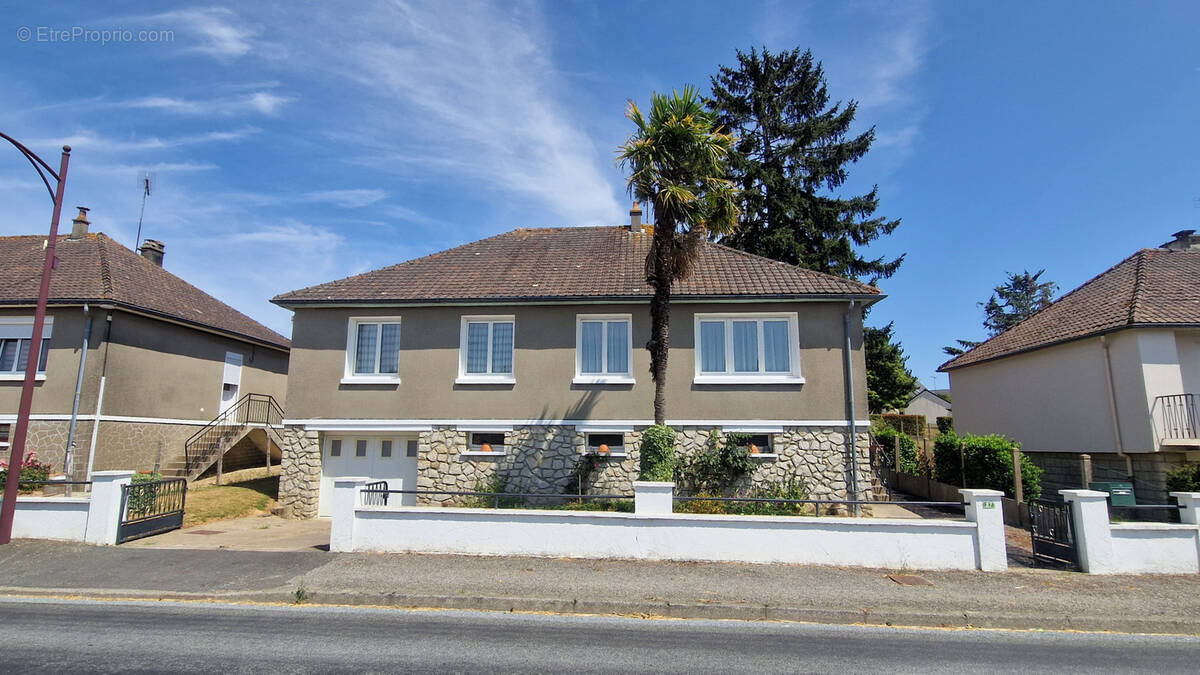 Maison à LA SELLE-CRAONNAISE