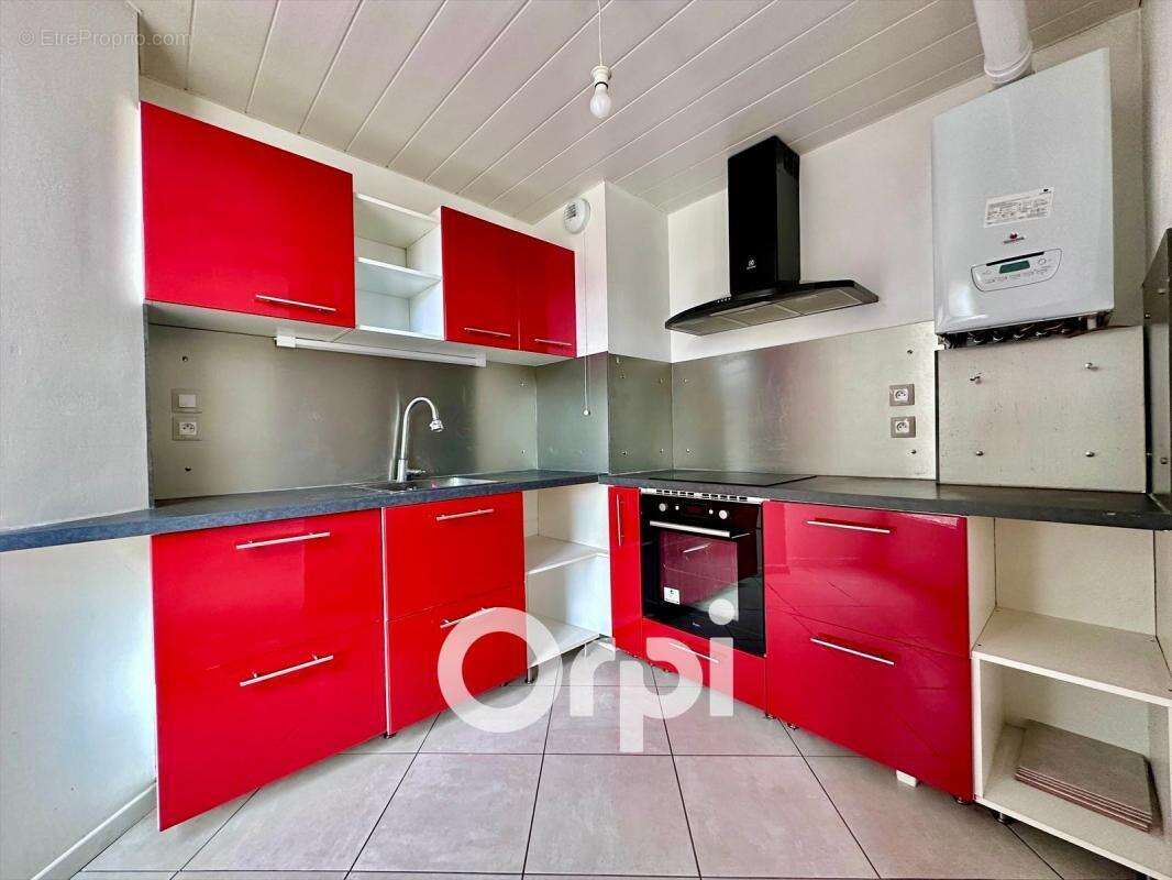 Appartement à SAINT-MARTIN-D&#039;HERES