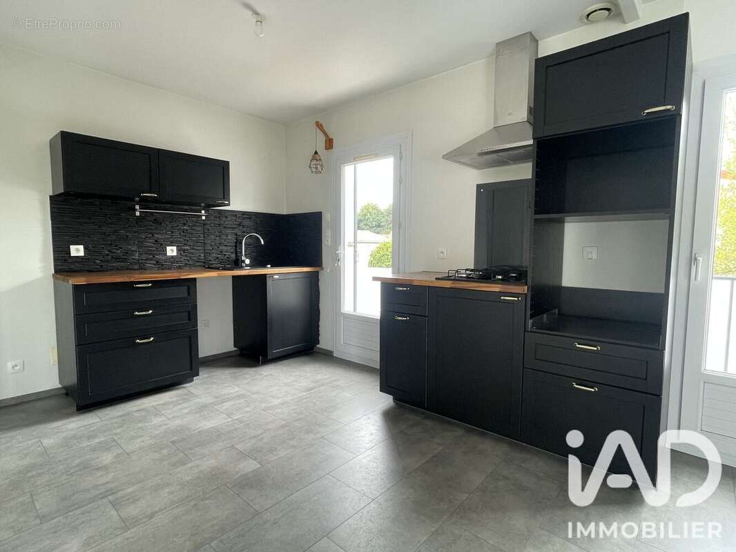 Maison 79 m² à Trizay  - photo 8