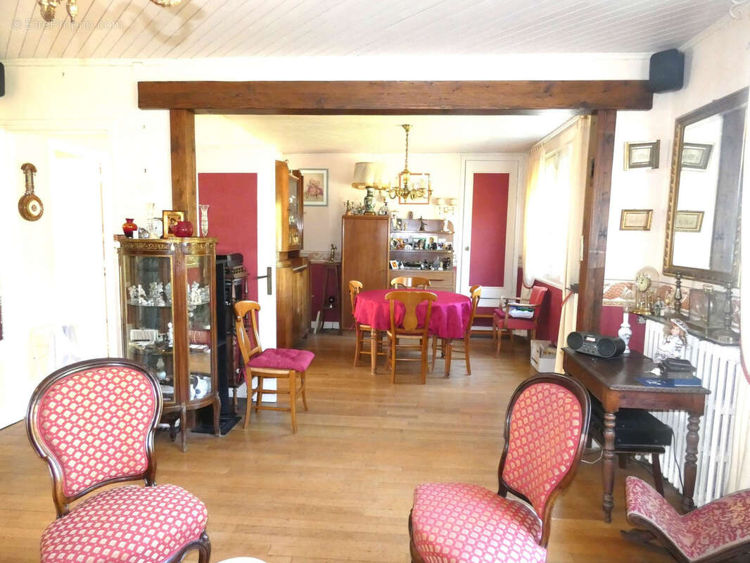 Maison à PONTOISE