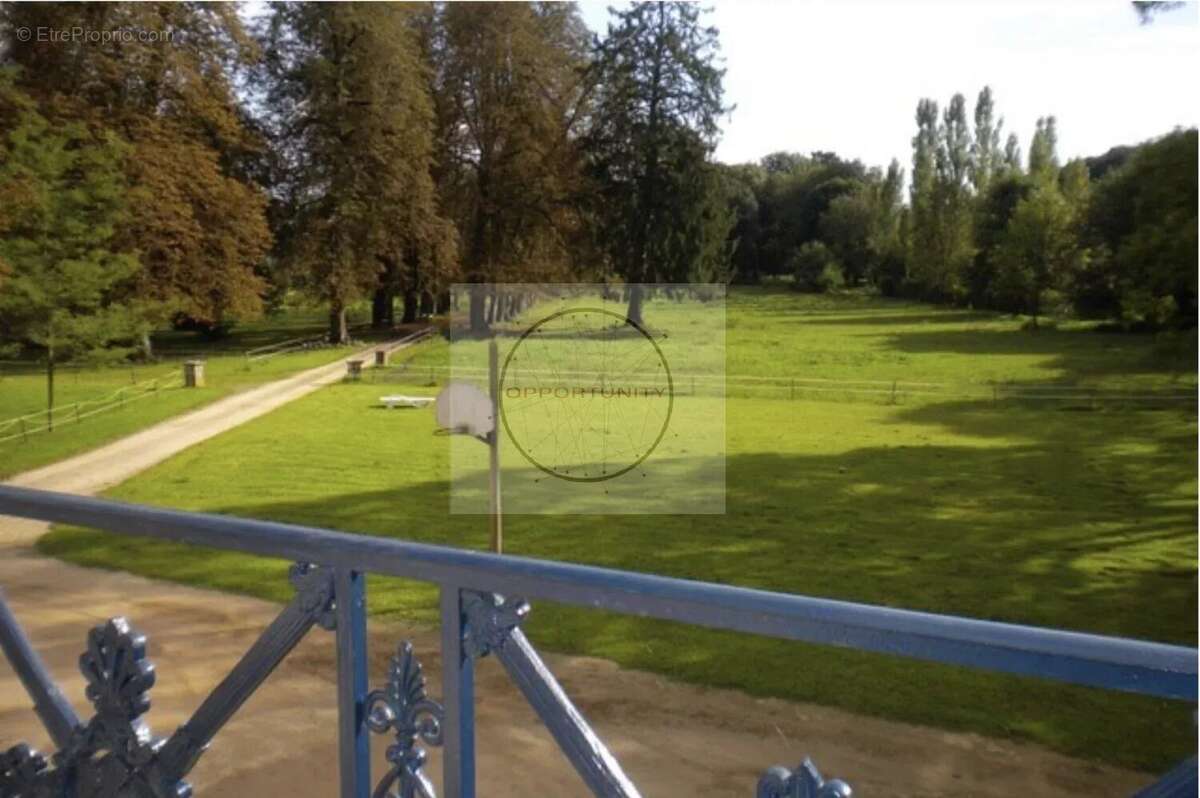 Maison à L&#039;ISLE-SUR-SEREIN