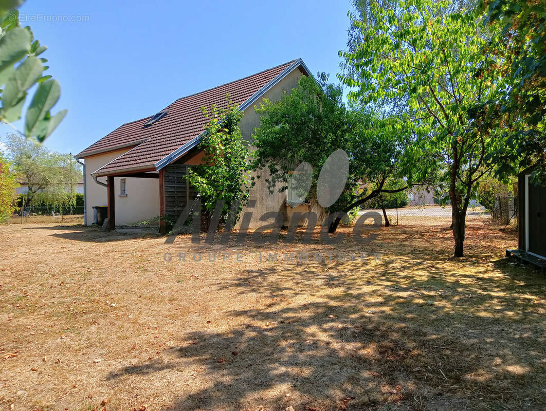 Proche luxeuil-les-bains, joli pavillon f4 - photo 2