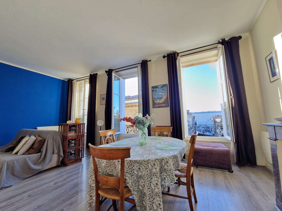 Appartement à BORDEAUX