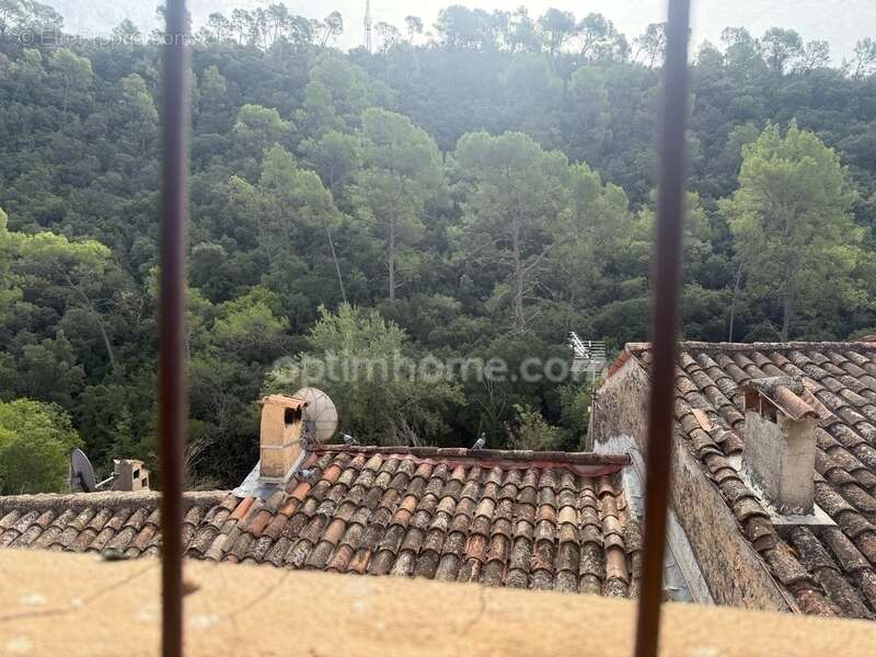 Maison à ENTRECASTEAUX